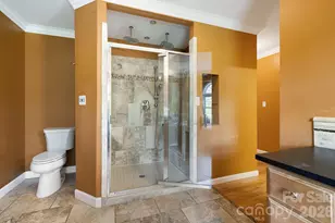 2 Jaks Ridge Dr, Asheville, NC 28805 - Photo 26