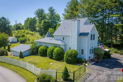 22 Dogwood Circle, Burnsville, NC 28714 - Photo 2