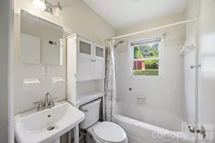3129 Iredell Dr, Charlotte, NC 28269 - Photo 20
