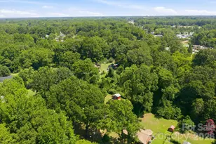 3129 Iredell Dr, Charlotte, NC 28269 - Photo 42