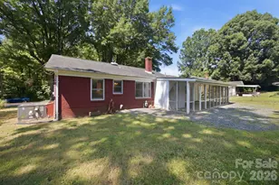 3129 Iredell Dr, Charlotte, NC 28269 - Photo 34