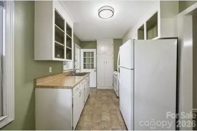 3129 Iredell Drive, Charlotte, NC 28269 - Photo 8
