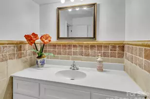 28 Wake St, Waynesville, NC 28716 - Photo 24