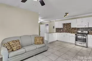 28 Wake St, Waynesville, NC 28716 - Photo 28
