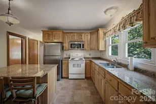 114 Harris Dr, Morganton, NC 28655 - Photo 8
