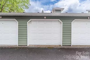 2000 Olde Eastwood Village Blvd, Asheville, NC 28803 - Photo 38