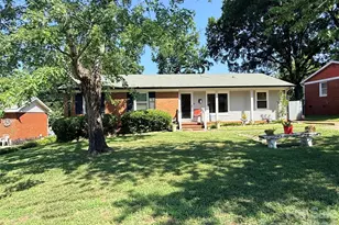 3626 Seaman Dr, Charlotte, NC 28217 - Photo 2