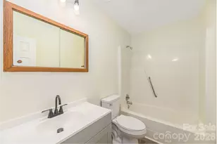 101 Fenner Ave, Asheville, NC 28804 - Photo 14