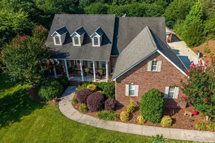 961 Colleton Meadow Dr, Clover, SC 29710 - Photo 2