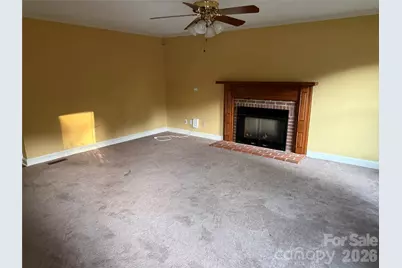 2960 8th Street Court NE, Hickory, NC 28601 - Photo 2