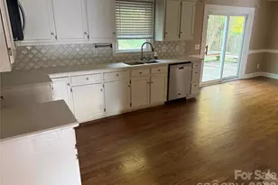 2960 8th St Ct NE, Hickory, NC 28601 - Photo 6