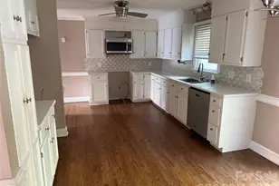 2960 8th St Ct NE, Hickory, NC 28601 - Photo 4