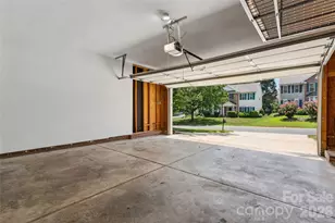10906 Chamberlain Hall Ct, Charlotte, NC 28277 - Photo 34