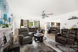 3100 Swanquarter Dr, Charlotte, NC 28262 - Photo 10