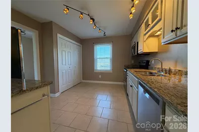 2705 N Center Street #46, Hickory, NC 28601 - Photo 34