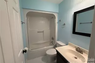 2705 N Center St, Hickory, NC 28601 - Photo 22