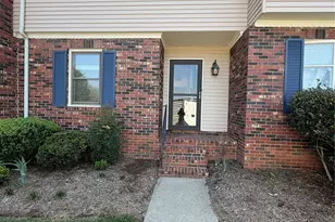 2705 N Center St, Hickory, NC 28601 - Photo 2