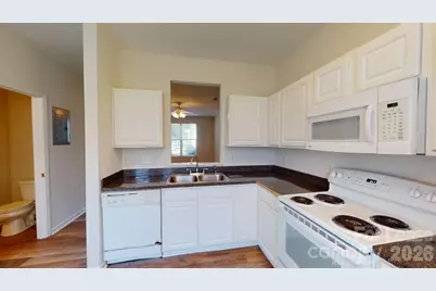5545 Seths Drive, Charlotte, NC 28269 - Photo 4