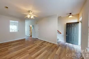 5545 Seths Dr, Charlotte, NC 28269 - Photo 2