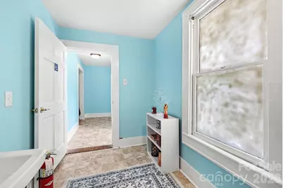 601 College Avenue SW, Lenoir, NC 28645 - Photo 18