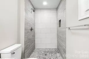 2376 S US 321 Hwy, Newton, NC 28658 - Photo 20
