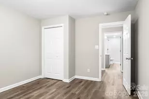 2376 S US 321 Hwy, Newton, NC 28658 - Photo 22