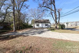 120 N Belvedere Ave, Gastonia, NC 28054 - Photo 2