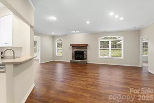 36 Sheffield Pl, Brevard, NC 28712 - Photo 6