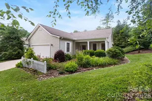 36 Sheffield Pl, Brevard, NC 28712 - Photo 4