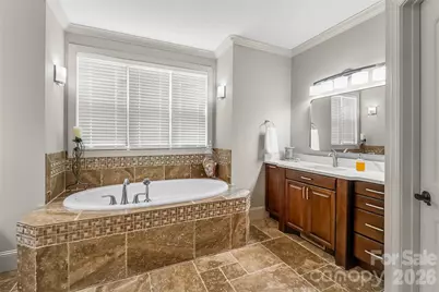 5895 Bakers Point, Hickory, NC 28602 - Photo 18
