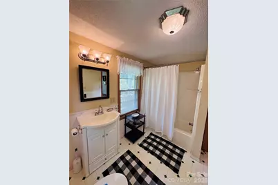 6835 Nc 183 Highway, Newland, NC 28657 - Photo 14