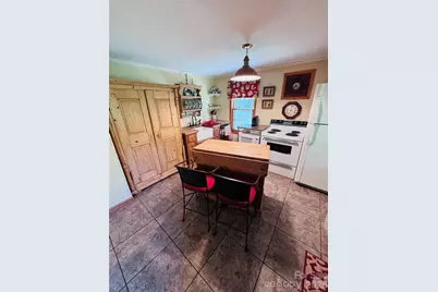 6835 Nc 183 Highway, Newland, NC 28657 - Photo 8