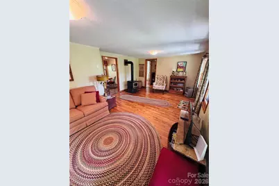 6835 Nc 183 Highway, Newland, NC 28657 - Photo 4