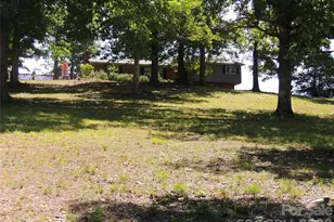 632 Rock Corner Rd, Forest City, NC 28043 - Photo 2