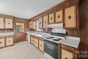 1602 Arden Dr, Lincolnton, NC 28092 - Photo 18
