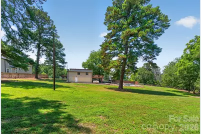 7040 Pear Tree Road, Charlotte, NC 28216 - Photo 24