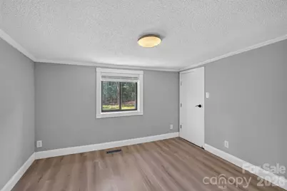 7040 Pear Tree Road, Charlotte, NC 28216 - Photo 32
