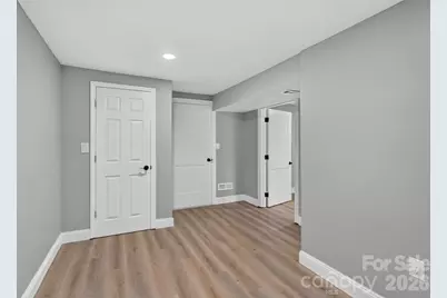 7040 Pear Tree Road, Charlotte, NC 28216 - Photo 28