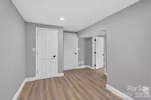 7040 Pear Tree Rd, Charlotte, NC 28216 - Photo 28