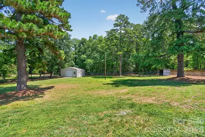 7040 Pear Tree Road, Charlotte, NC 28216 - Photo 12