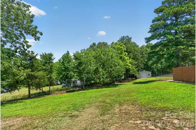 7040 Pear Tree Road, Charlotte, NC 28216 - Photo 22