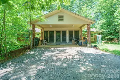 1729 Brentwood Drive, Newton, NC 28658 - Photo 4