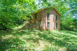 1729 Brentwood Dr, Newton, NC 28658 - Photo 6