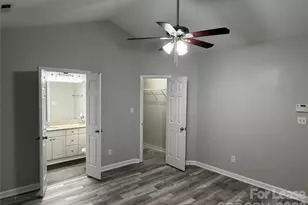 6617 Cedar Cliff Dr, Charlotte, NC 28216 - Photo 8