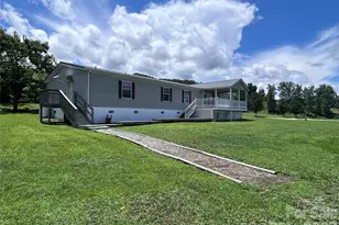 755 Fairview Loop, Hot Springs, NC 28743 - Photo 2