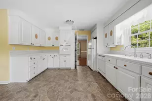 466 Shiloh Church Rd, Hickory, NC 28601 - Photo 16