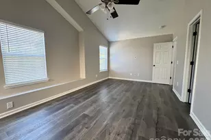 2638 Rozzelles Landing Dr, Charlotte, NC 28214 - Photo 12