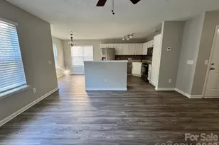 2638 Rozzelles Landing Dr, Charlotte, NC 28214 - Photo 6
