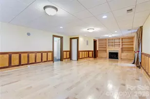 6015 Graburn's Ford Dr, Charlotte, NC 28269 - Photo 28
