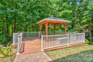 6015 Graburn's Ford Dr, Charlotte, NC 28269 - Photo 36